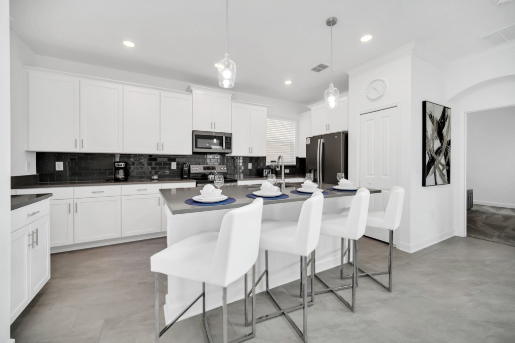 16-web-or-mls-9085-sommerset-hills-dr