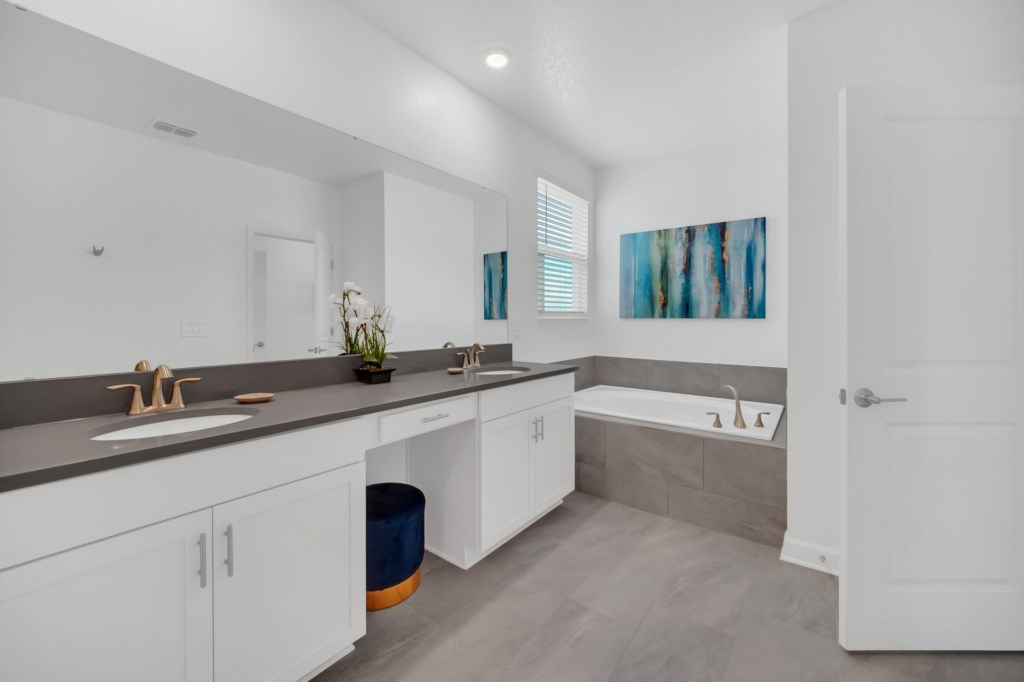 34-web-or-mls-9085-sommerset-hills-dr
