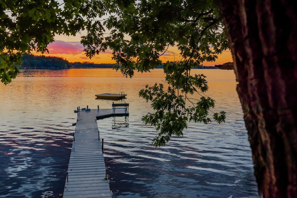 Silver Shores Lakeside Lodge