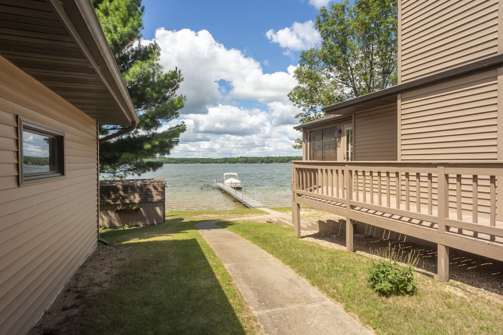 Shimmering Shores lake home 