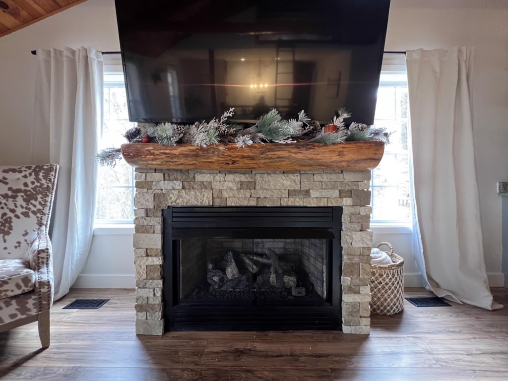 Large Screen tv and gas fireplace