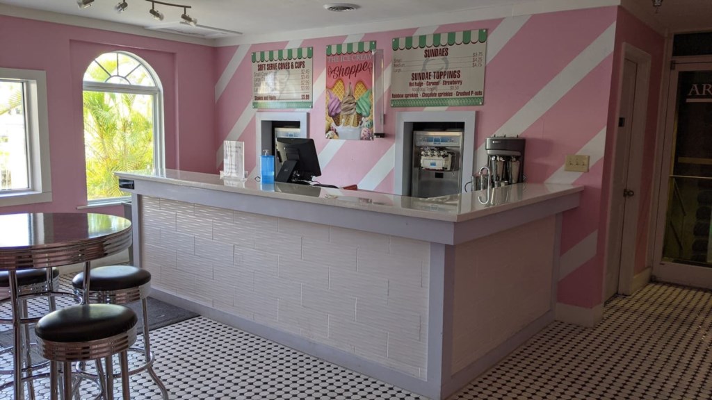 resorticecreamparlor