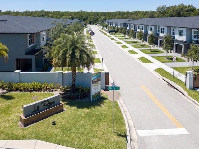 4 bedroom vacation townhouse at Le Reve - Image 34