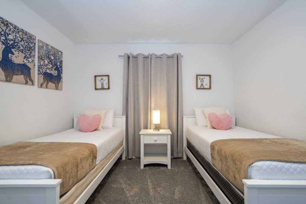 Twin bedroom 2nd floor