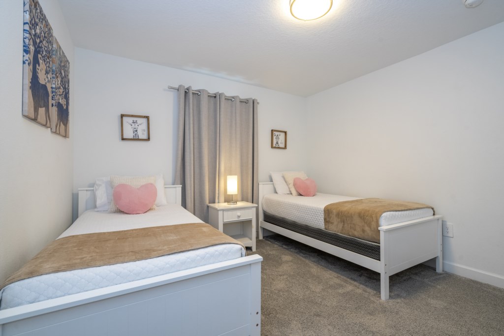 Twin bedroom 2nd floor