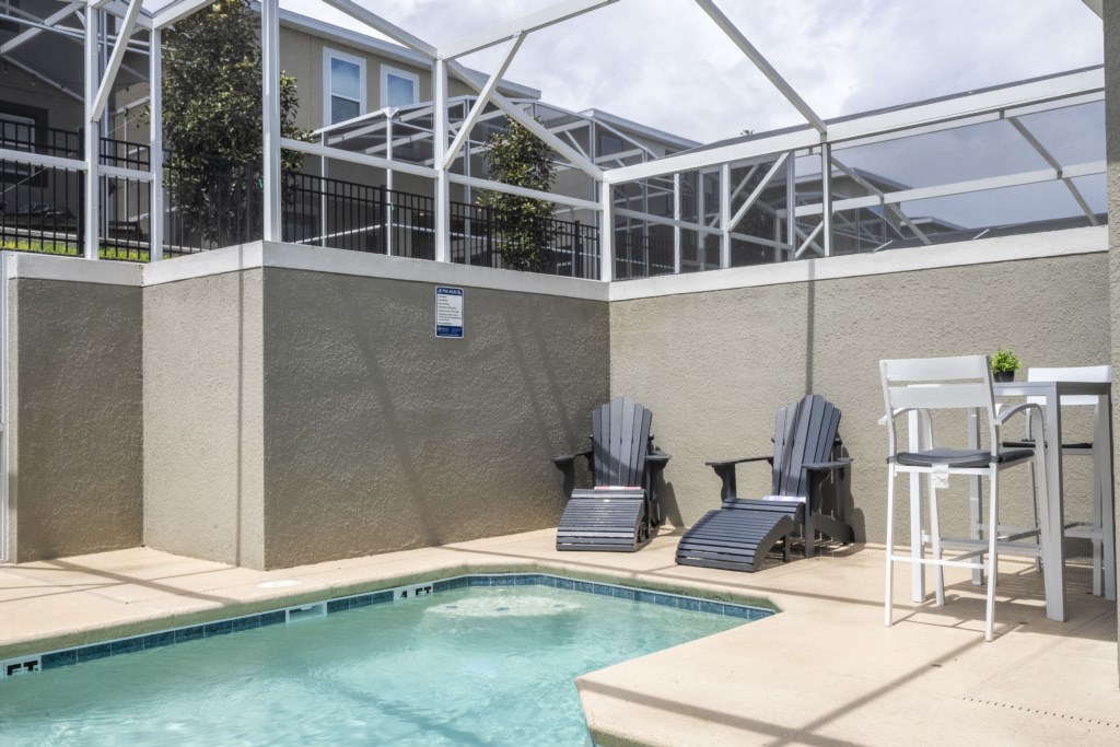 Property private splash pool. Pool heat is optional and available for an extra fee.