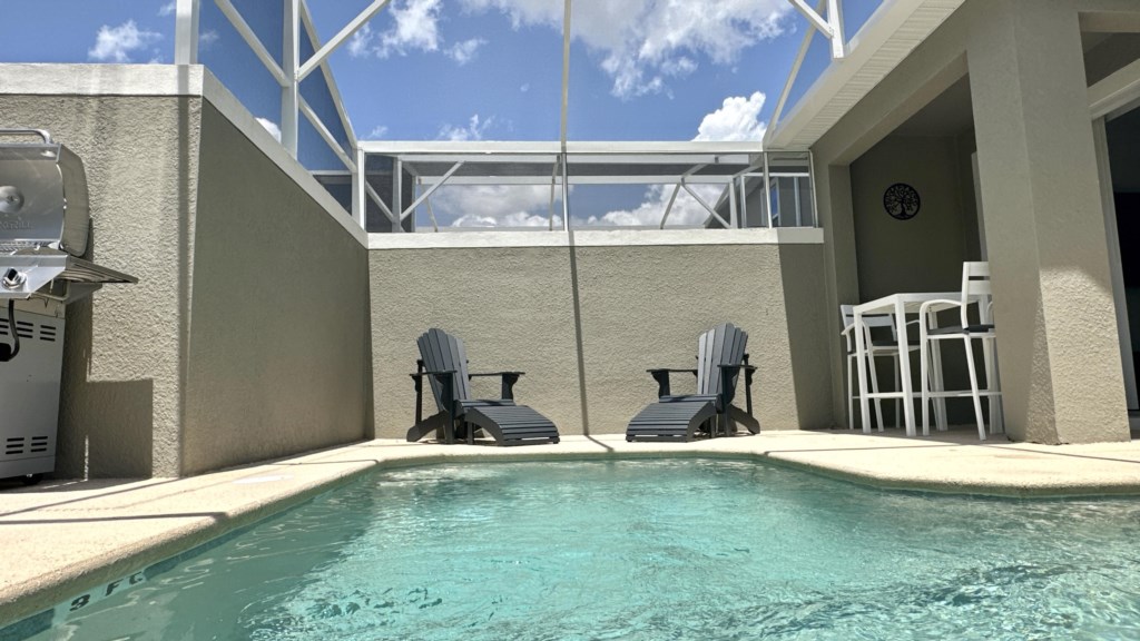 Private Splash Pool (Pool Heat Available For an Additional Charge)