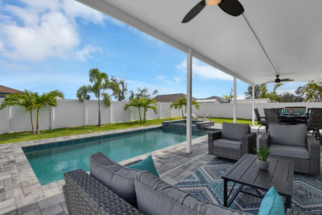 1727 SW 4th St Cape Coral FL-large-003-031-Covered Sitting Area On Pool-1499x1000-72dpi.jpg