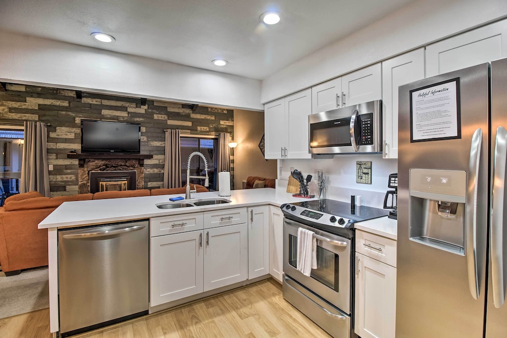 Kitchen | Drip Coffee Maker
