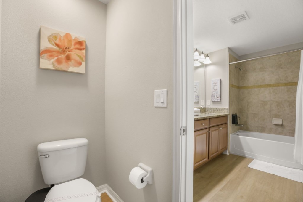 Bathroom — 4899 Clock Tower Drive, photo 30 of 61
