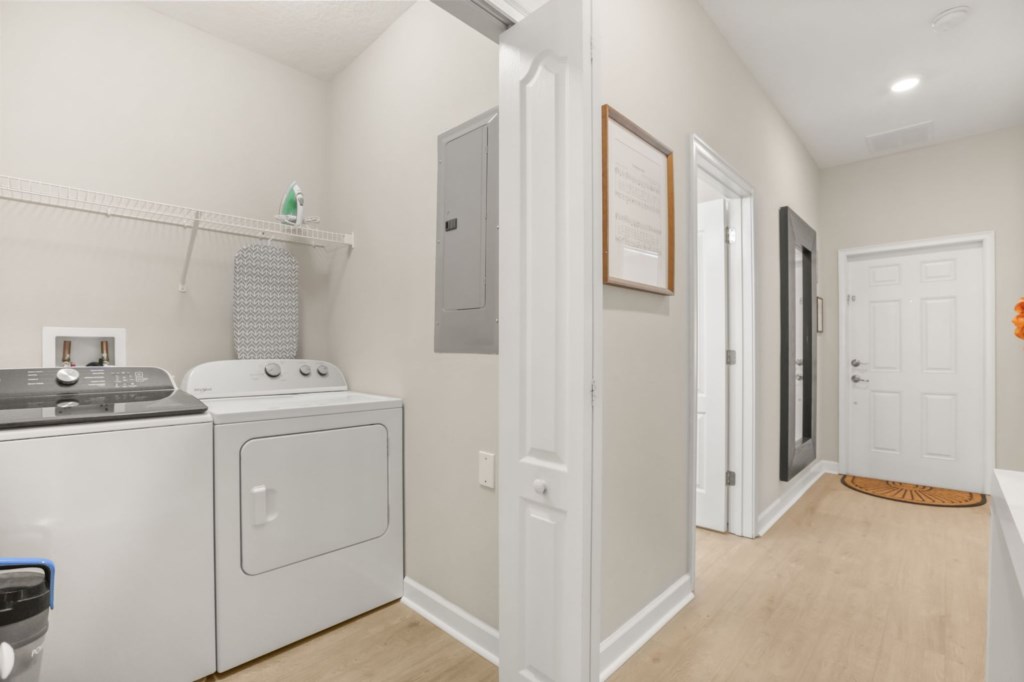 Laundry Room — 4899 Clock Tower Drive, photo 35 of 61