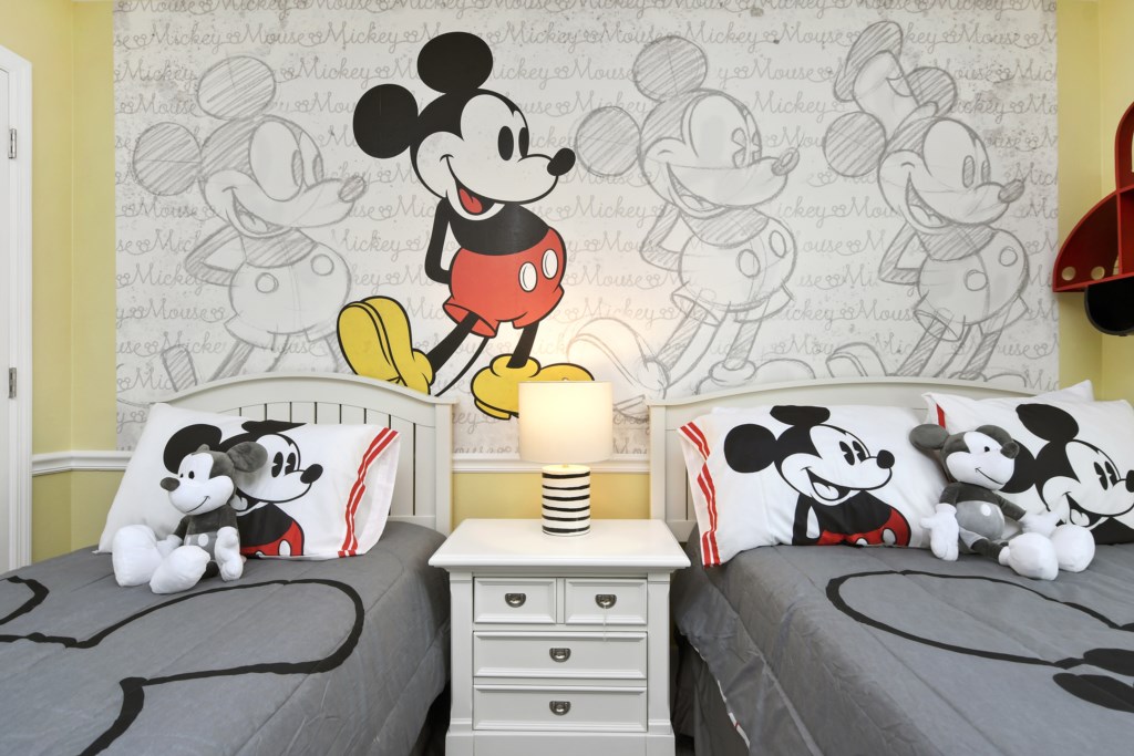 Mickey Bedroom - 1 Full and 1 Twin Bed