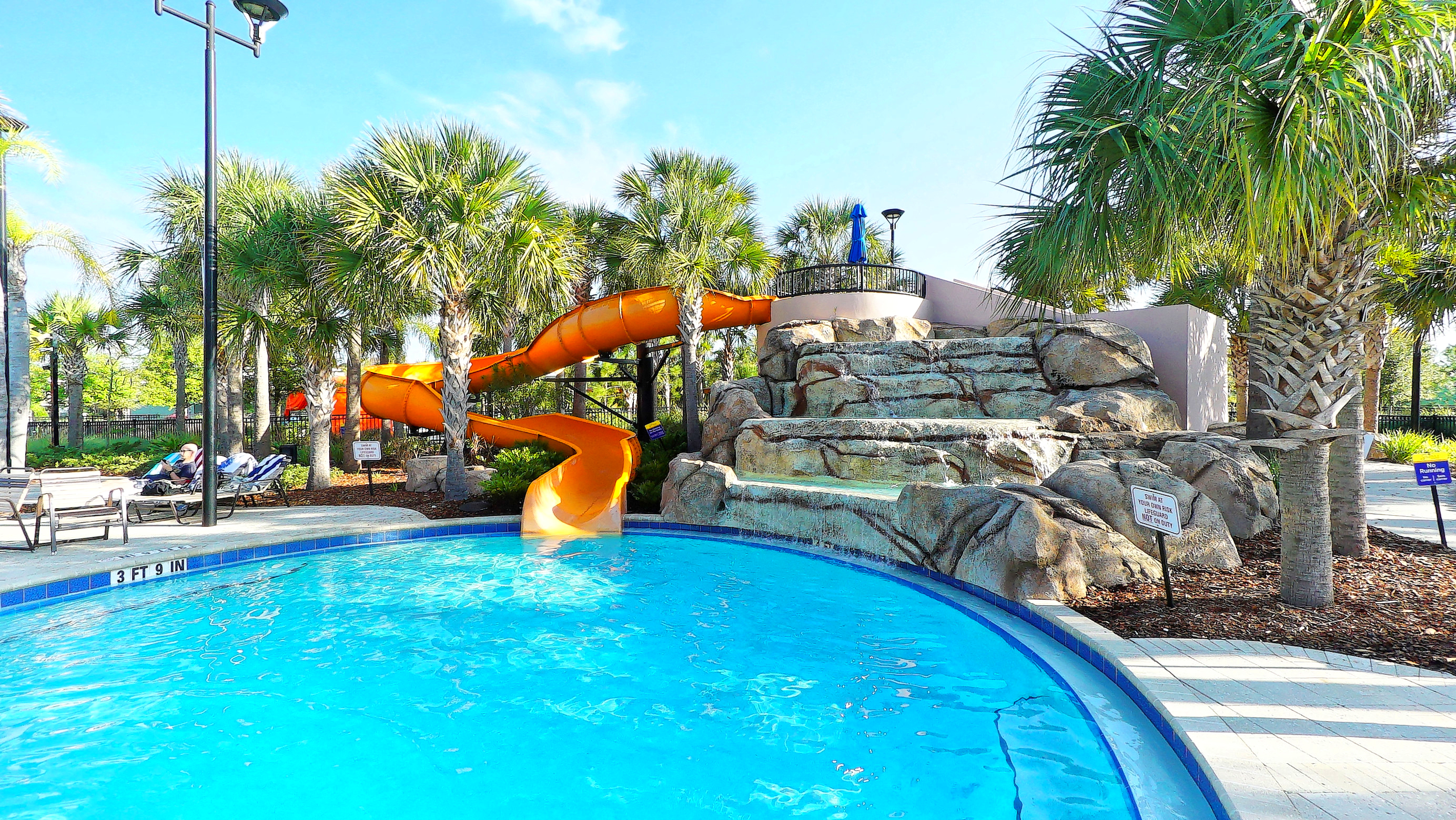 5 bedroom vacation townhouse at Solterra - Image 37
