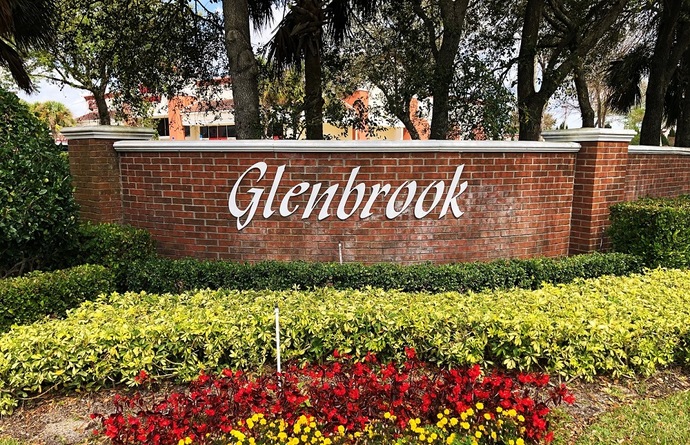 Entrance Glenbrook