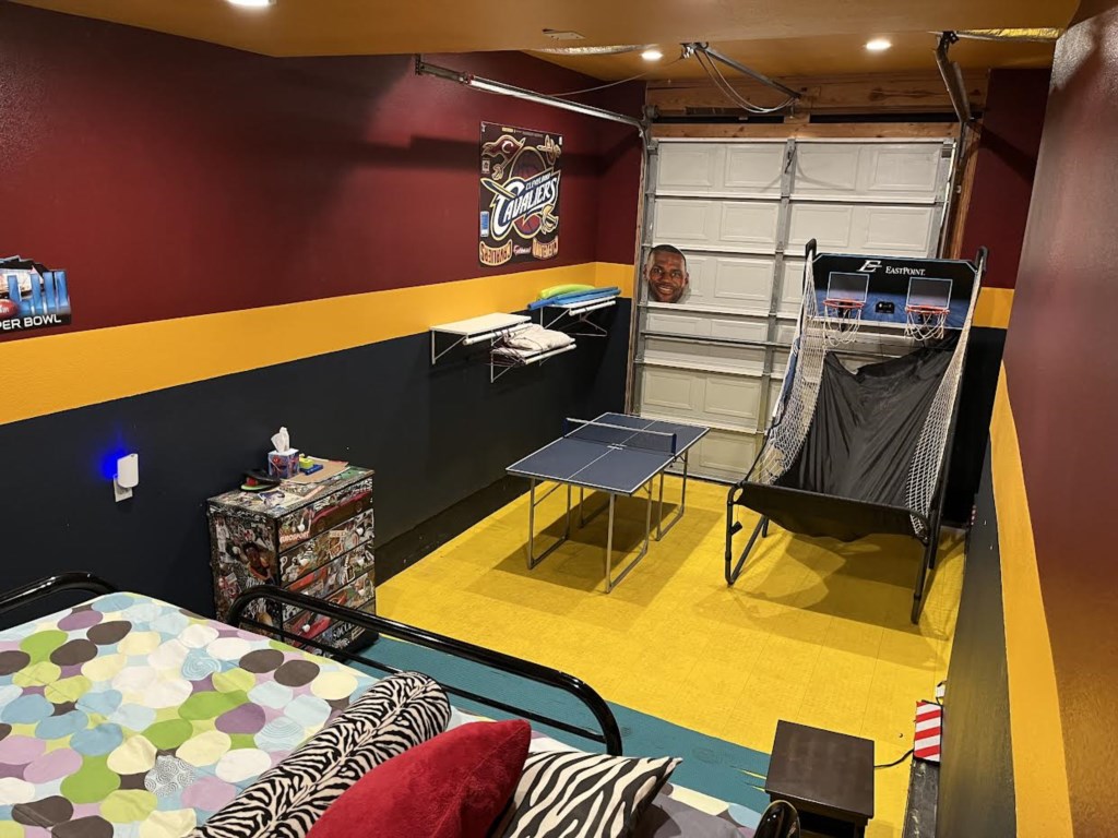 Game room with bunkbeds