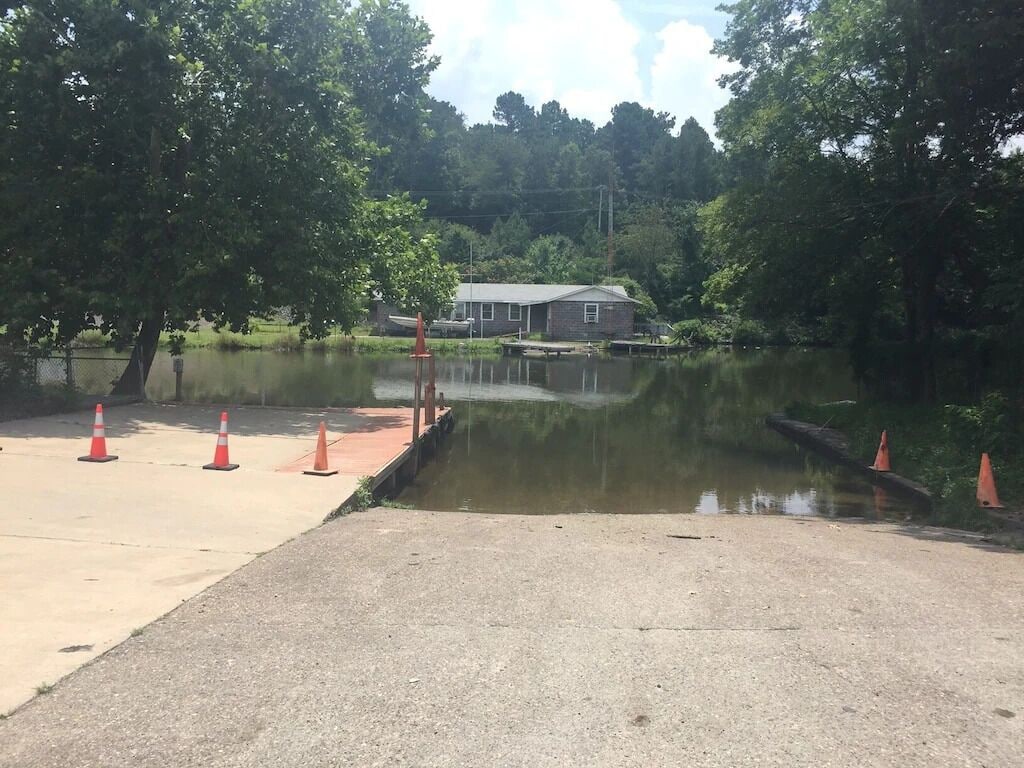 Gideon's Ramp at 133 Treasure Isle Rd. is Only 1 mile away off Hwy 270. Launch & motor back to the house private dock.
