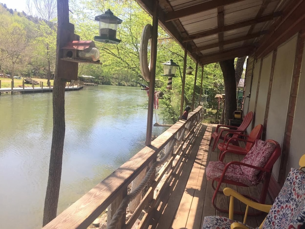 Relax Or Fish right on the Quiet Bayou & enjoy nature. 