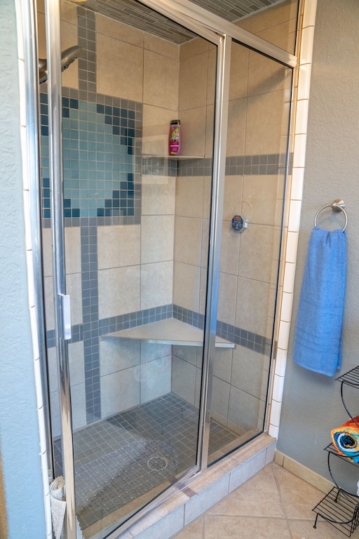 Steam Room or Shower in primary en suite !
