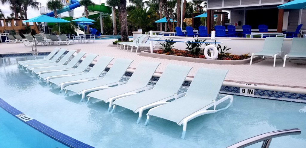 Pool Side Lounge Chairs.jpg
