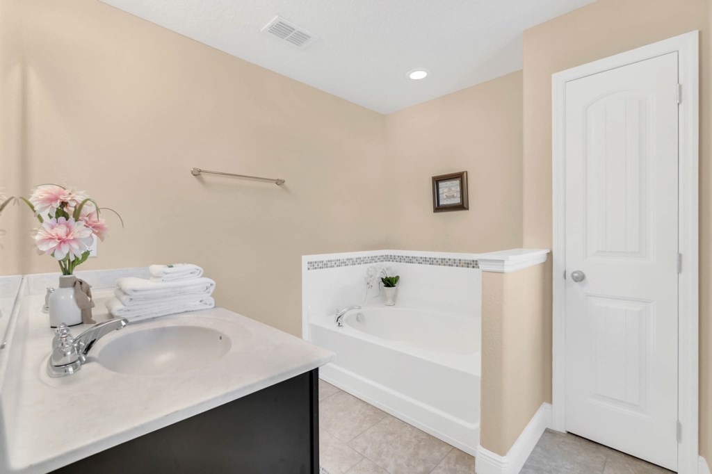 5357-Oakbourne-Ave--Davenport--FL-33837----11.jpg