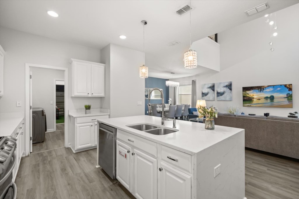 8929 Cuban Palm Road (10).jpg