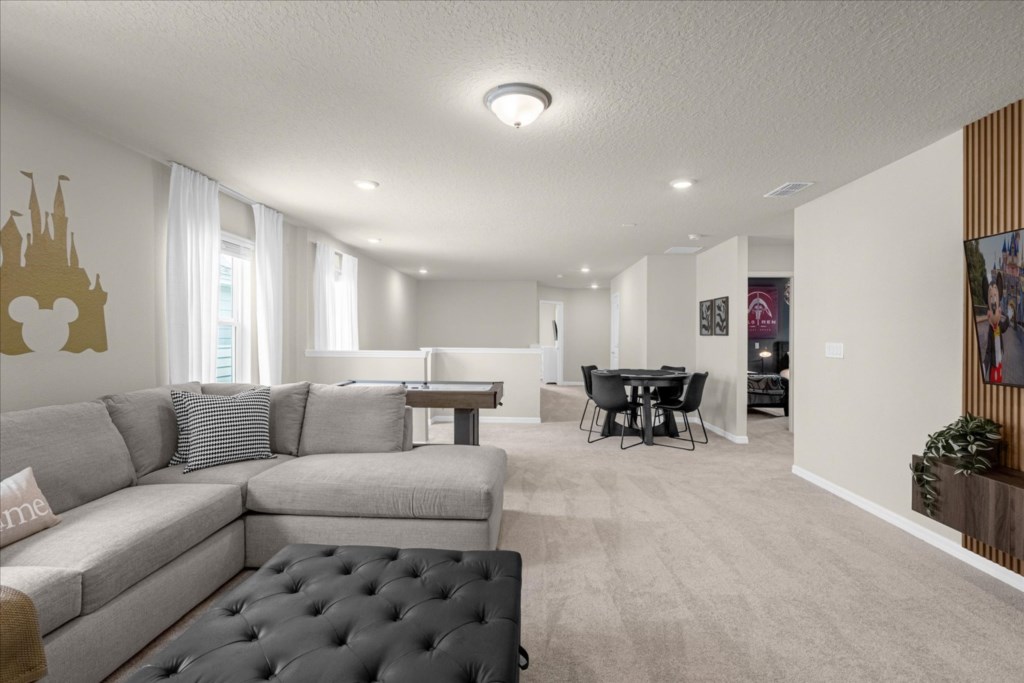 1261EmeraldRowStreet(16)