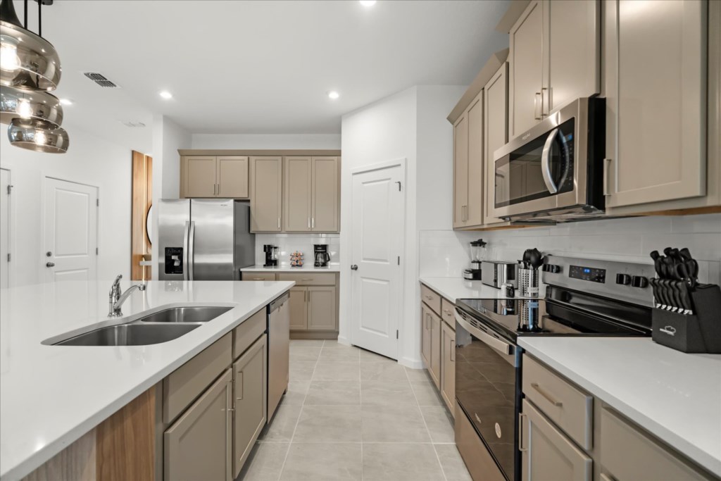 9158 Seascape Cove (8).jpg