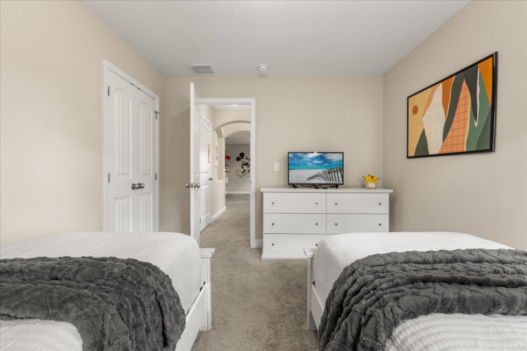 5144OakbourneAvenue024