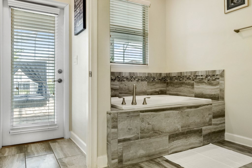 1545MulliganBlvd(37)