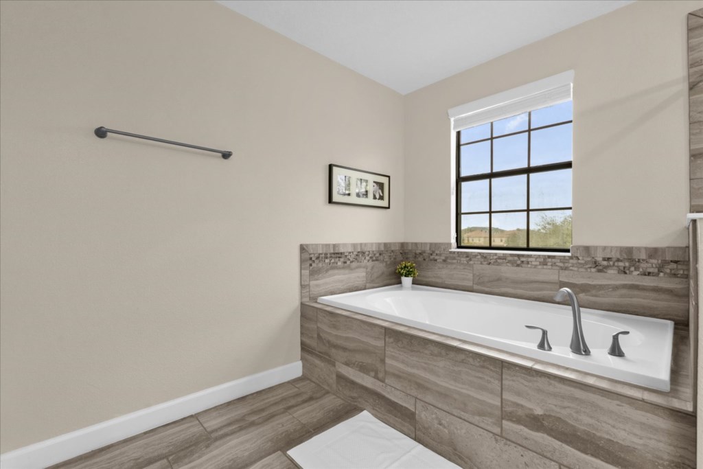 9152 Tee Street (36).jpg