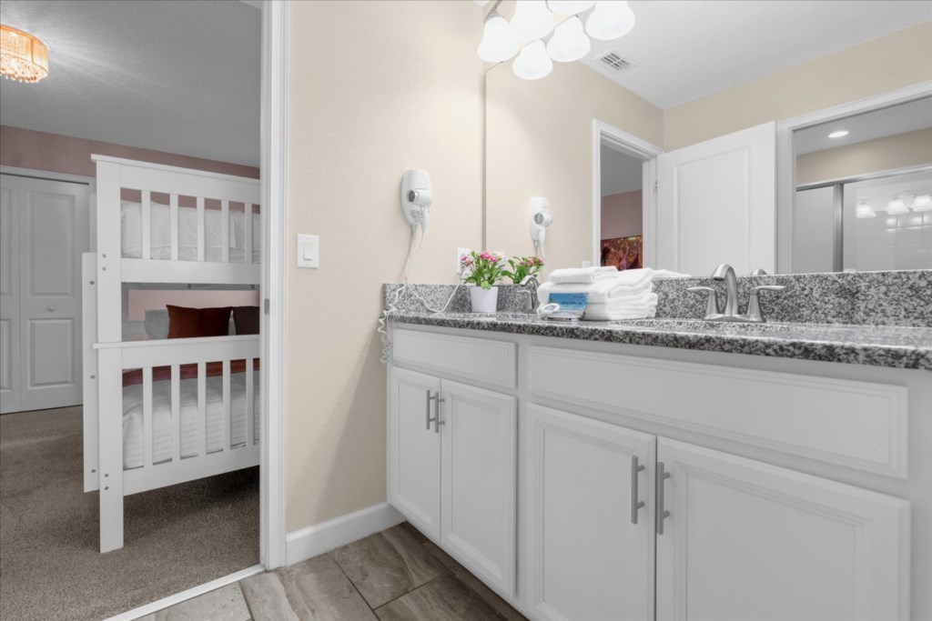 9152 Tee Street (40).jpg