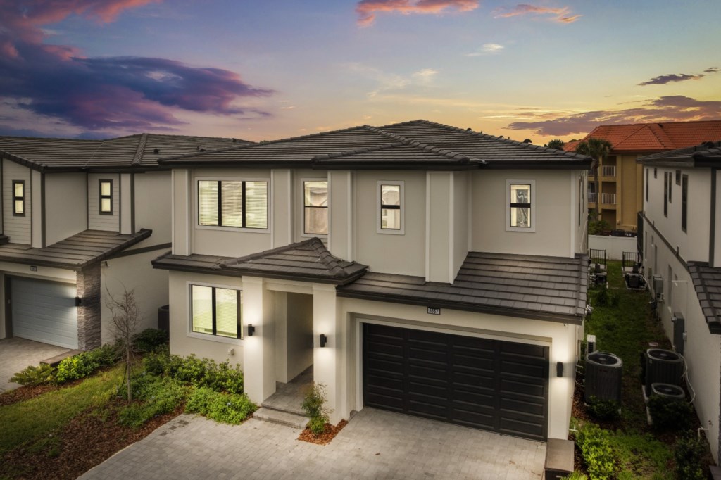 5857HighSeasDrive(1)