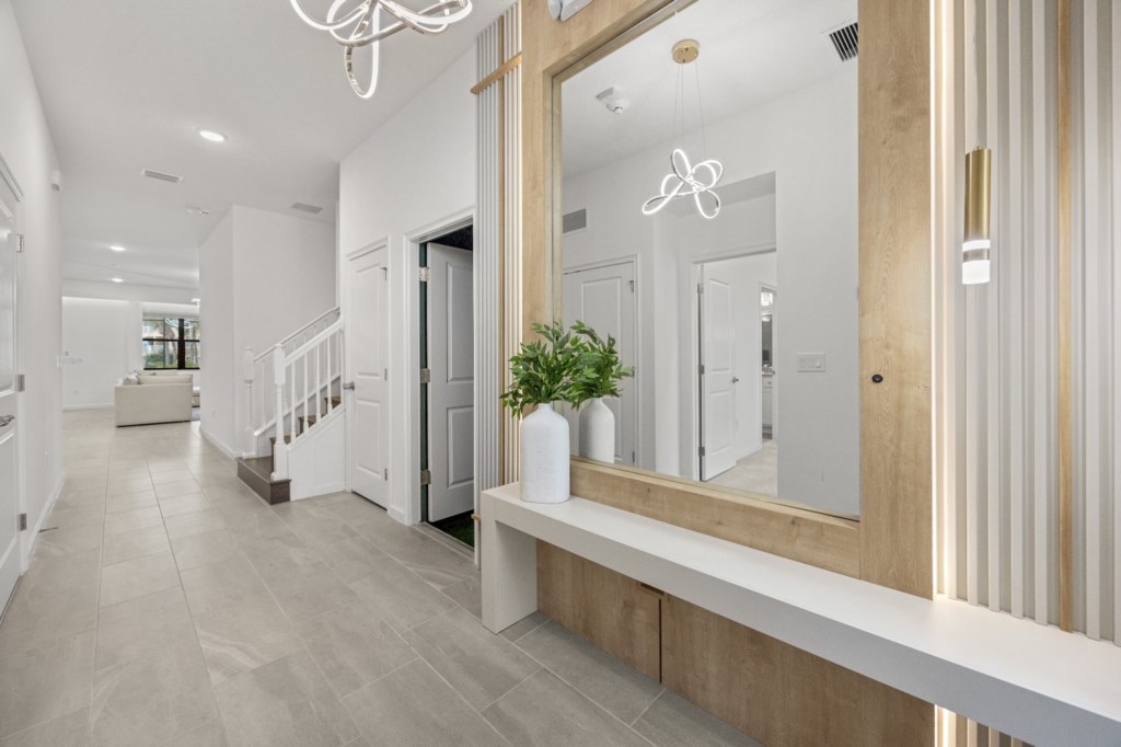 5857HighSeasDrive(10)