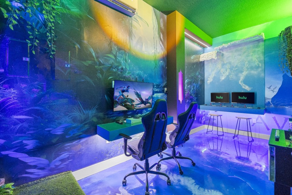 5857HighSeasDrive(15)