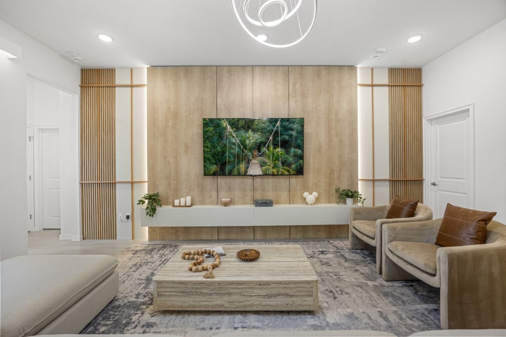 5857HighSeasDrive(3)