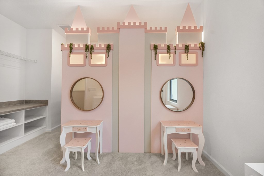 5857HighSeasDrive(48)