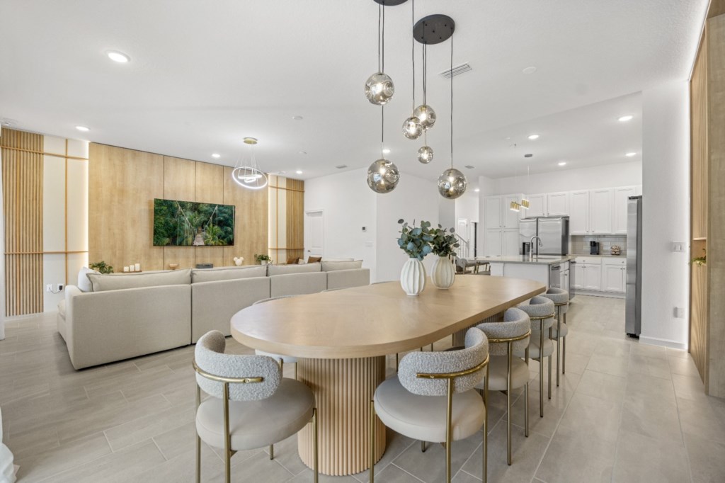 5857HighSeasDrive(5)