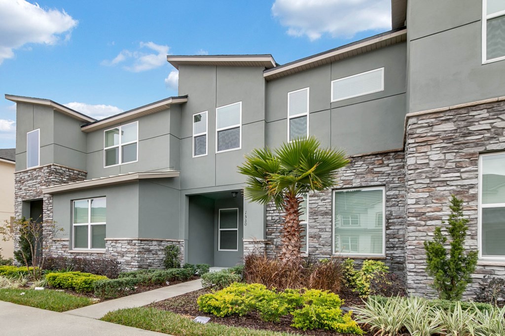 1550 Carey Palm Circle (28).jpg