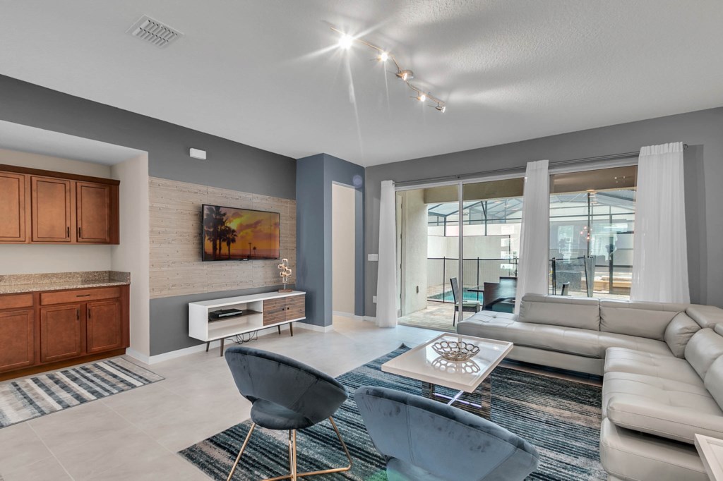 1550 Carey Palm Circle (3).jpg