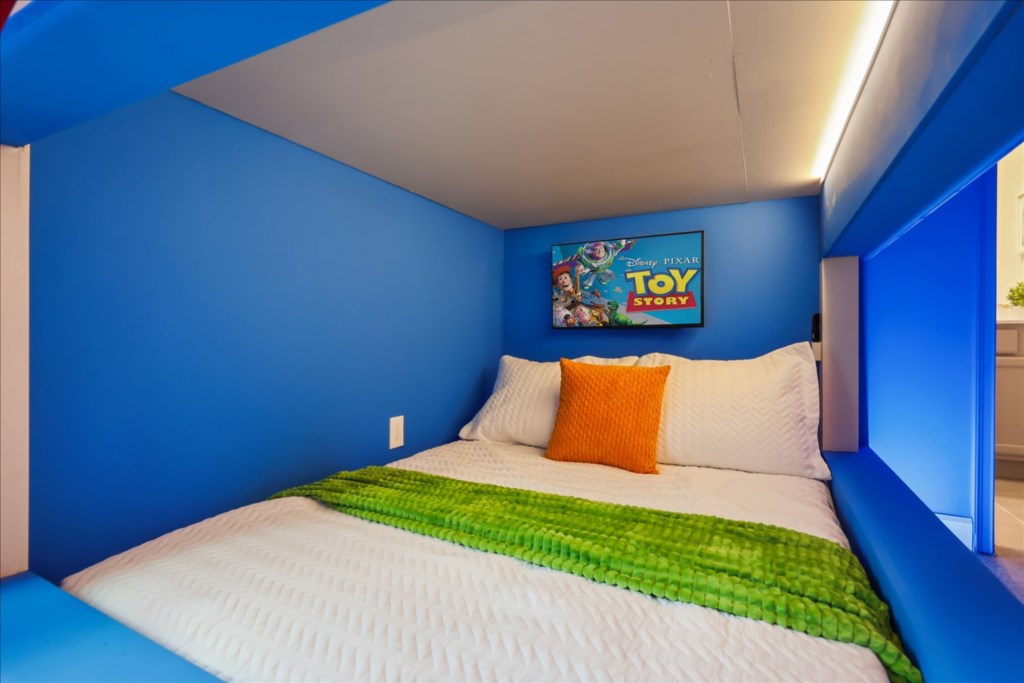 11133MorayBayAve(65)