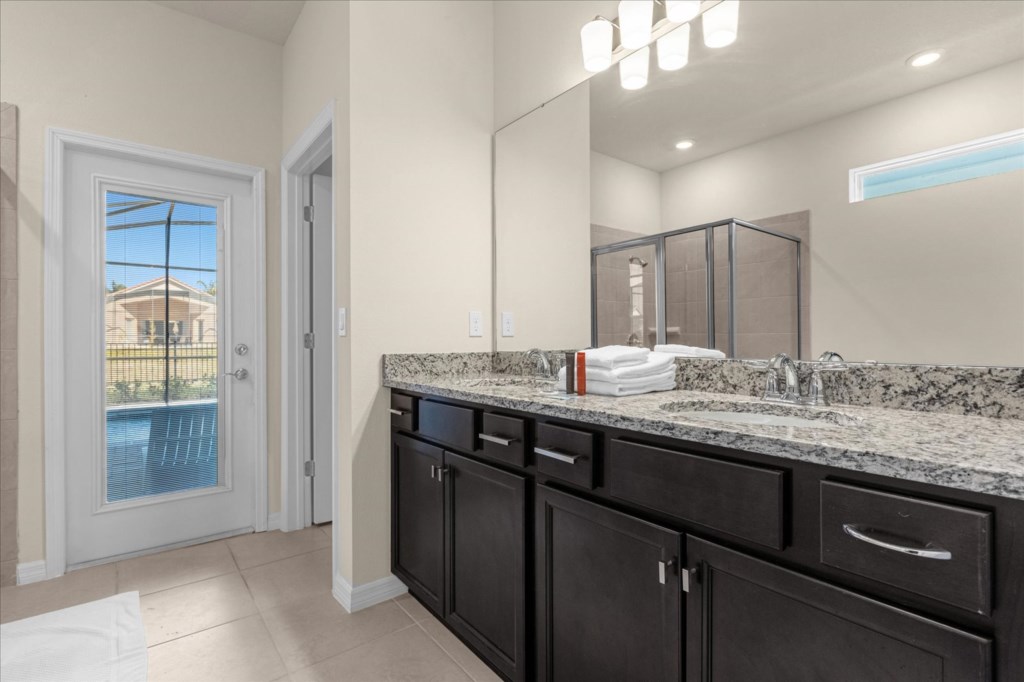 4063 Lana Ave (32).jpg
