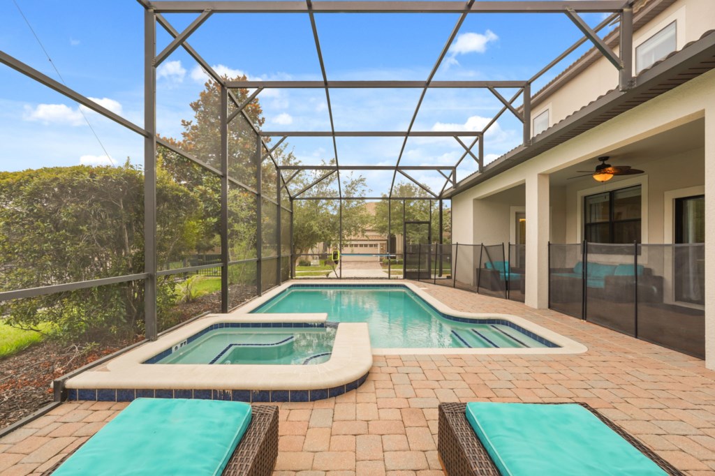 1510RollingFairwayDrive(28)