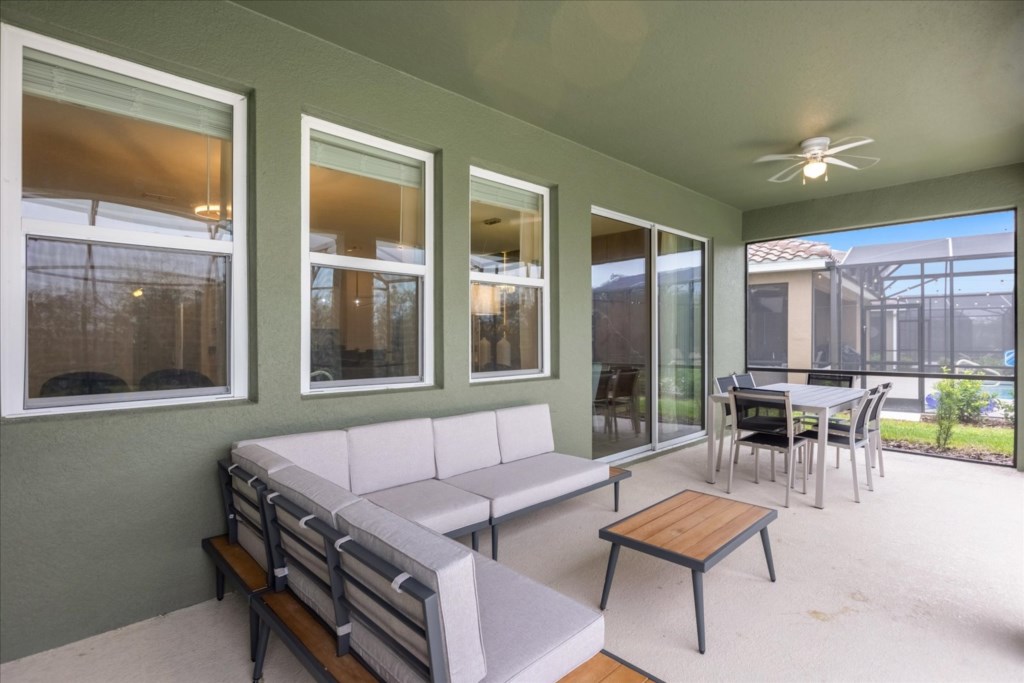 7700 Oakmoss Loop 37.jpg