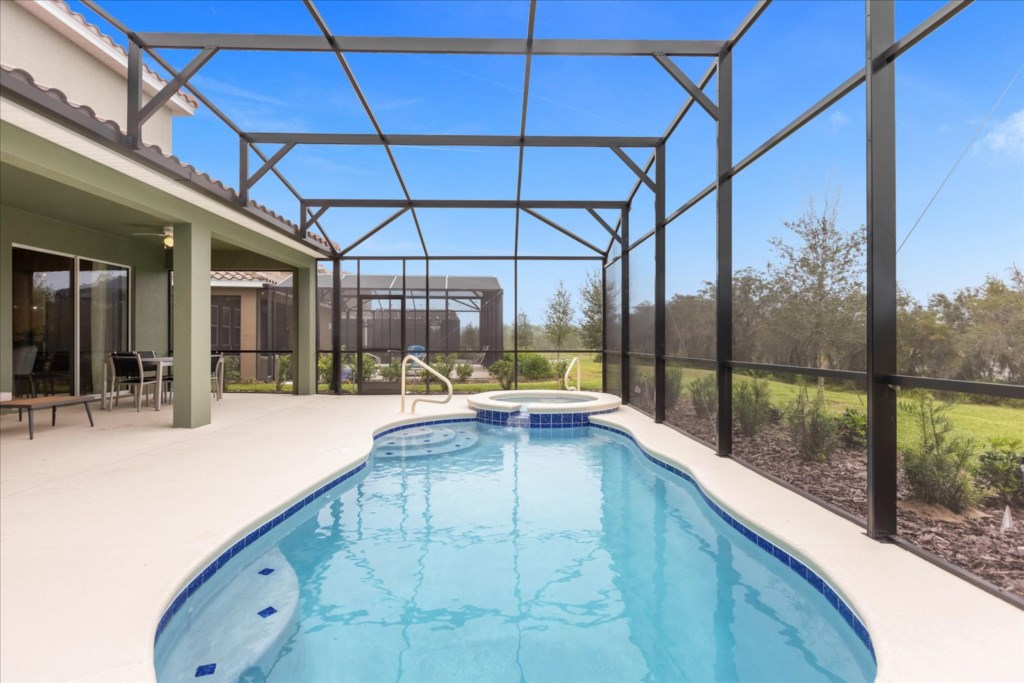 7700 Oakmoss Loop 38.jpg
