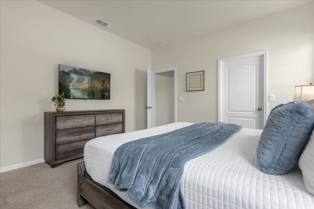 7664 Oakmoss Loop (12).jpg