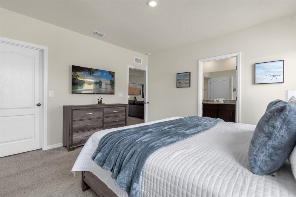 7664 Oakmoss Loop (14).jpg