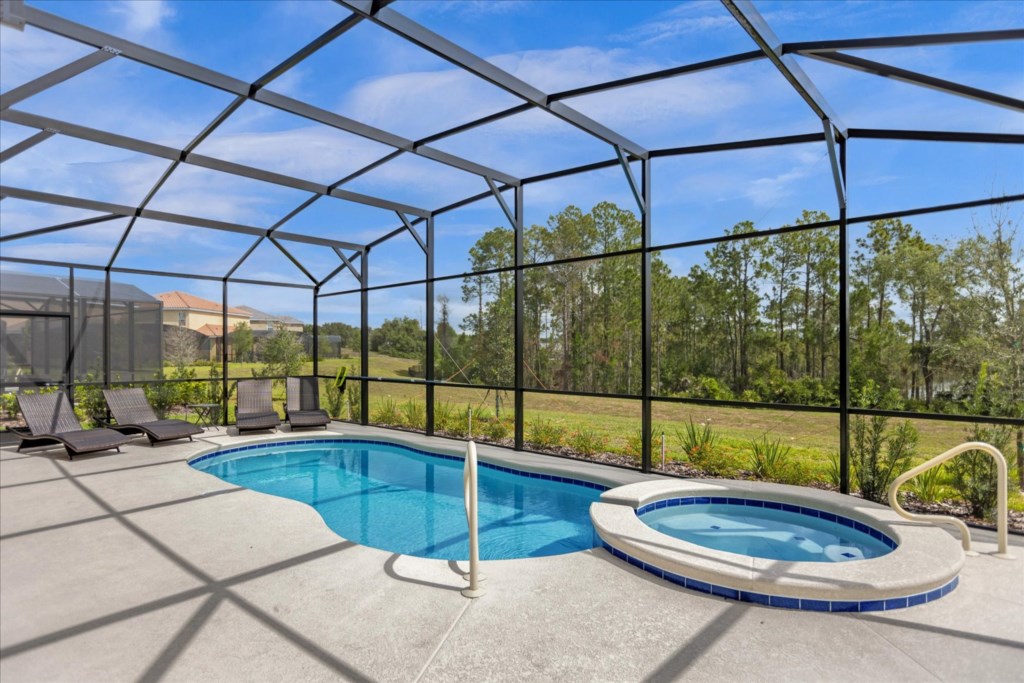 7664 Oakmoss Loop (34).jpg