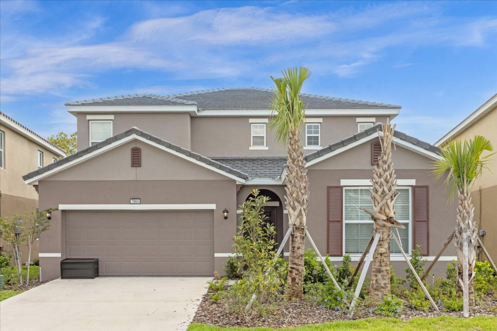7664 Oakmoss Loop (37).jpg