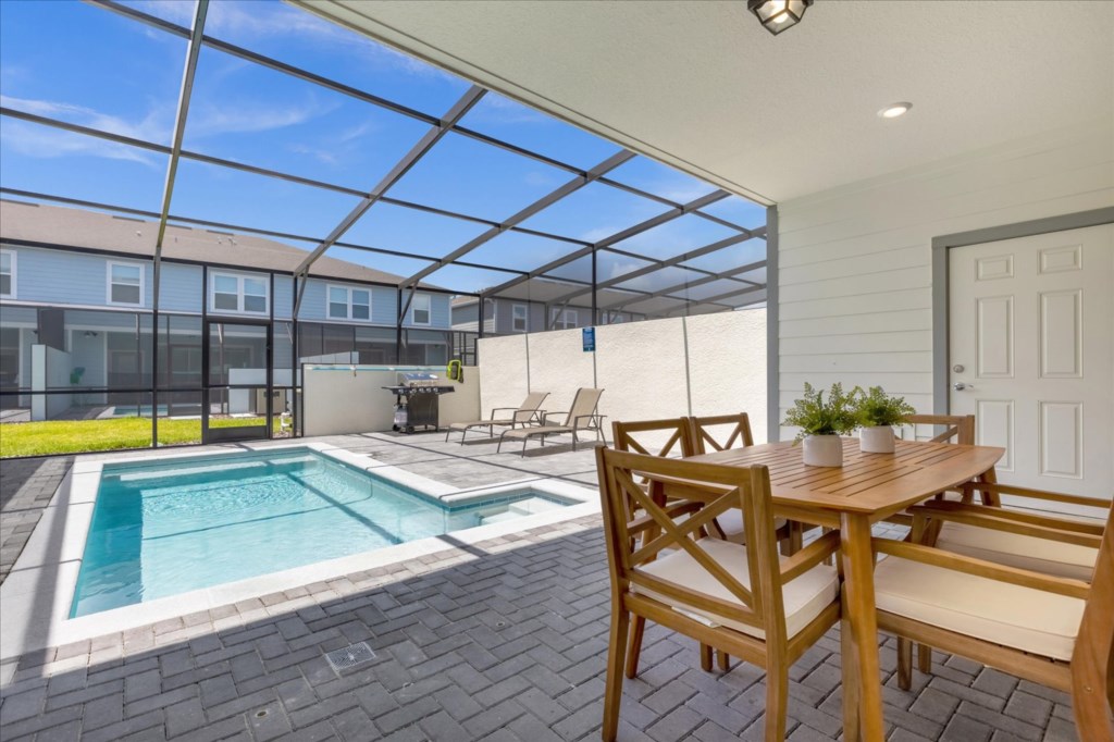 08-3998 Lana Ave (01).jpg