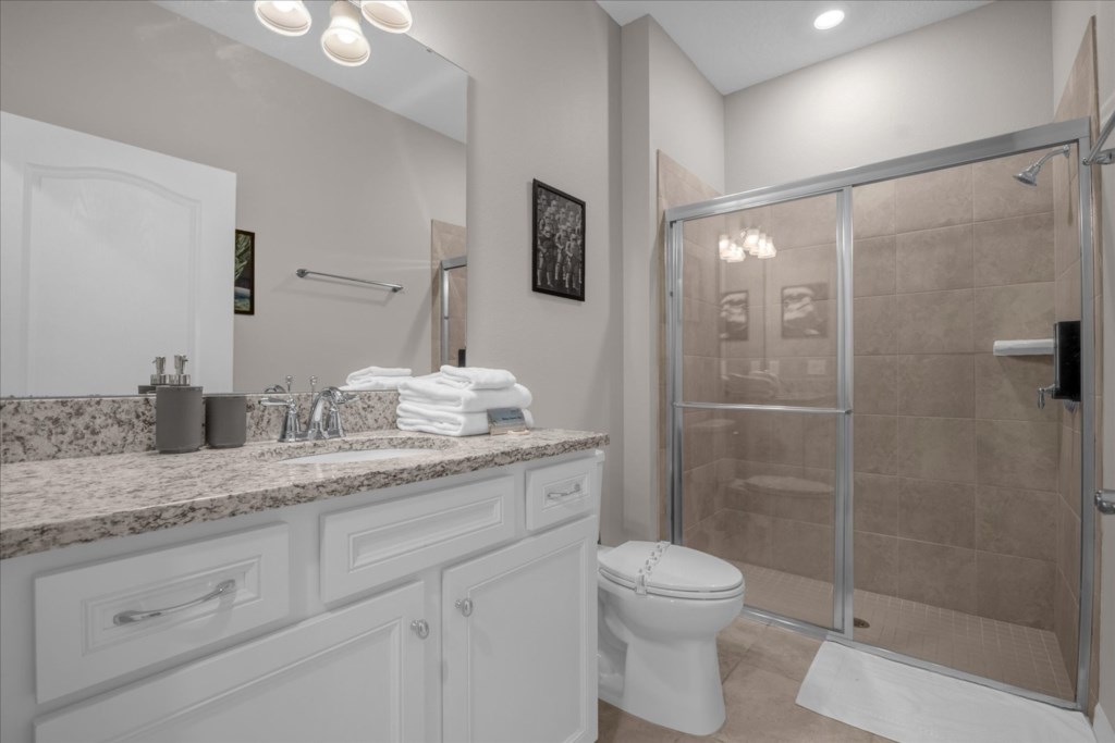 7112 Oakmoss Loop (26).jpg